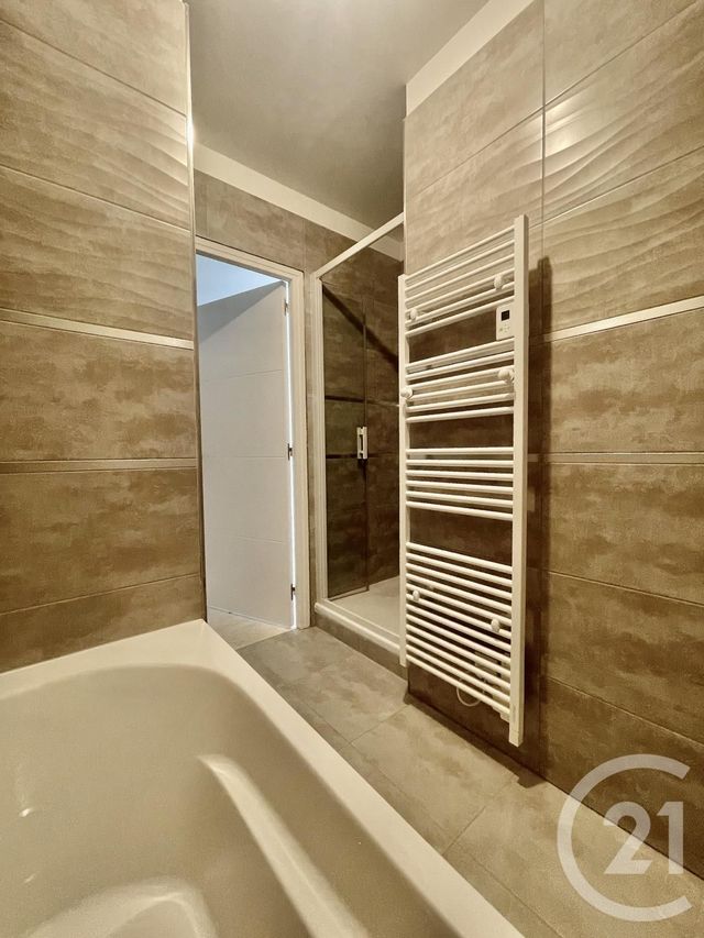 Afficher la photo en grand Appartement F4 à vendre - 4 pièces - 81.6 m2 - BREUILLET - 91 - ILE-DE-FRANCE - Century 21 Agence De La Mairie