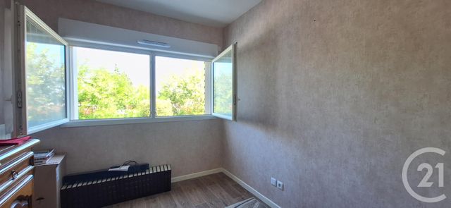 Afficher la photo en grand Appartement F4 à vendre - 4 pièces - 82.0 m2 - ARPAJON - 91 - ILE-DE-FRANCE - Century 21 Agence De La Mairie