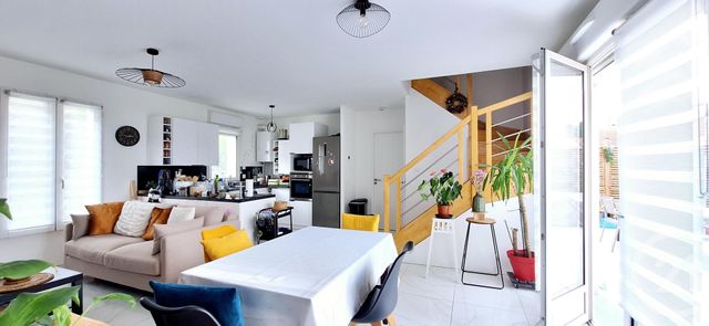 Appartement Duplex à vendre - 3 pièces - 65.85 m2 - ARPAJON - 91 - ILE-DE-FRANCE - Century 21 Agence De La Mairie