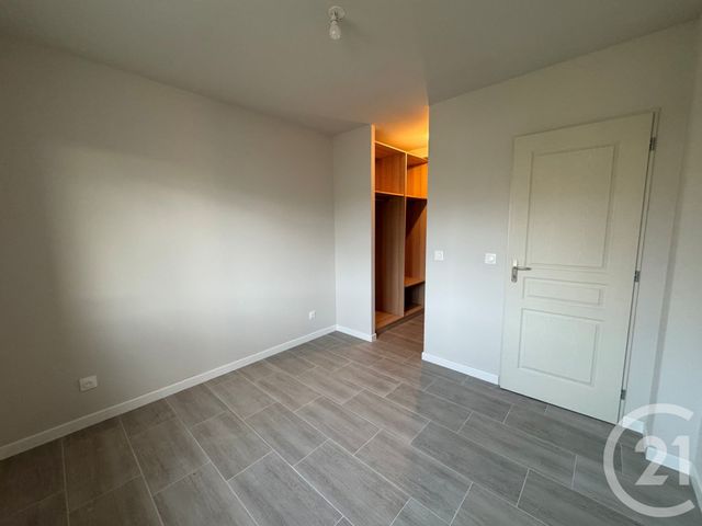 maison à louer - 5 pièces - 100.2 m2 - OLLAINVILLE - 91 - ILE-DE-FRANCE - Century 21 Agence De La Mairie