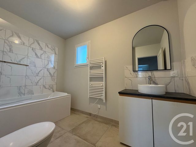 maison à louer - 5 pièces - 100.2 m2 - OLLAINVILLE - 91 - ILE-DE-FRANCE - Century 21 Agence De La Mairie