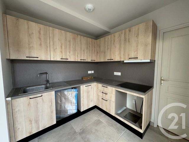 maison à louer - 5 pièces - 100.2 m2 - OLLAINVILLE - 91 - ILE-DE-FRANCE - Century 21 Agence De La Mairie