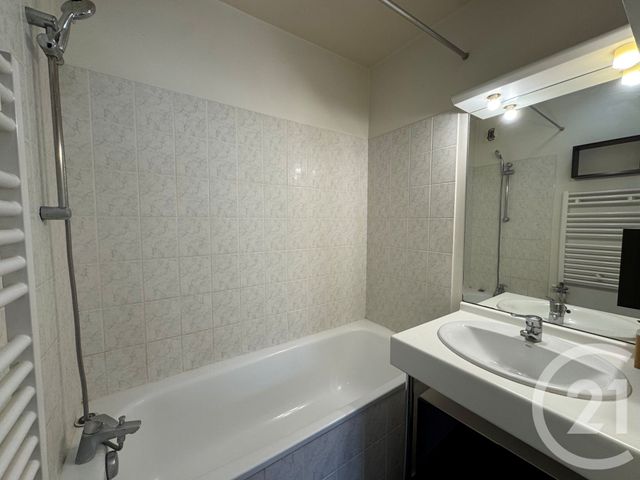 Appartement F2 à louer - 2 pièces - 37.75 m2 - ARPAJON - 91 - ILE-DE-FRANCE - Century 21 Agence De La Mairie