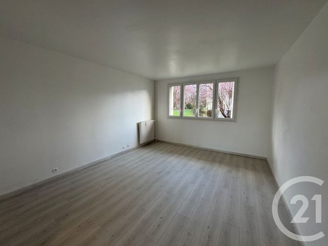 Appartement F3 à louer - 3 pièces - 61.19 m2 - EGLY - 91 - ILE-DE-FRANCE - Century 21 Agence De La Mairie