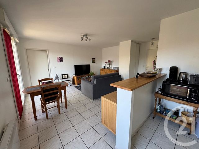 Appartement F2 à vendre - 2 pièces - 39.0 m2 - ST GERMAIN LES ARPAJON - 91 - ILE-DE-FRANCE - Century 21 Agence De La Mairie