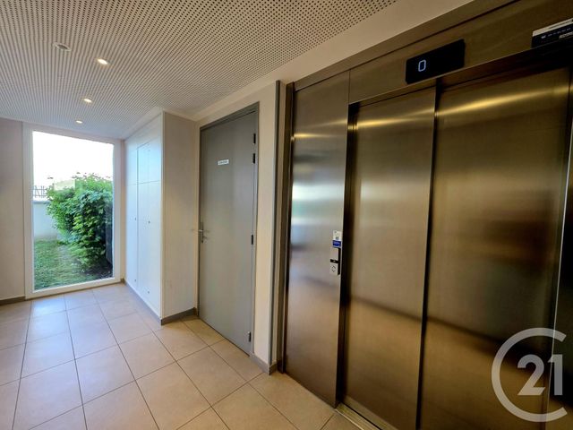 Appartement F3 à vendre - 3 pièces - 70.65 m2 - EGLY - 91 - ILE-DE-FRANCE - Century 21 Agence De La Mairie