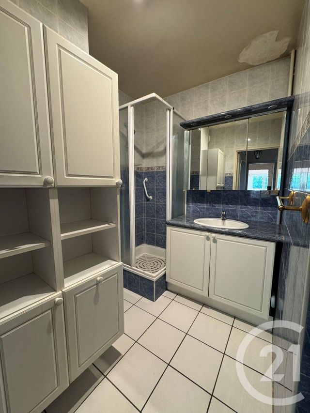 Appartement F3 à vendre - 3 pièces - 73.12 m2 - ARPAJON - 91 - ILE-DE-FRANCE - Century 21 Agence De La Mairie
