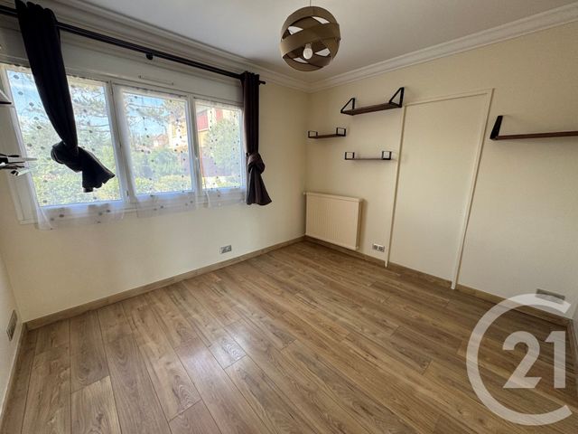 maison à louer - 5 pièces - 94.96 m2 - OLLAINVILLE - 91 - ILE-DE-FRANCE - Century 21 Agence De La Mairie