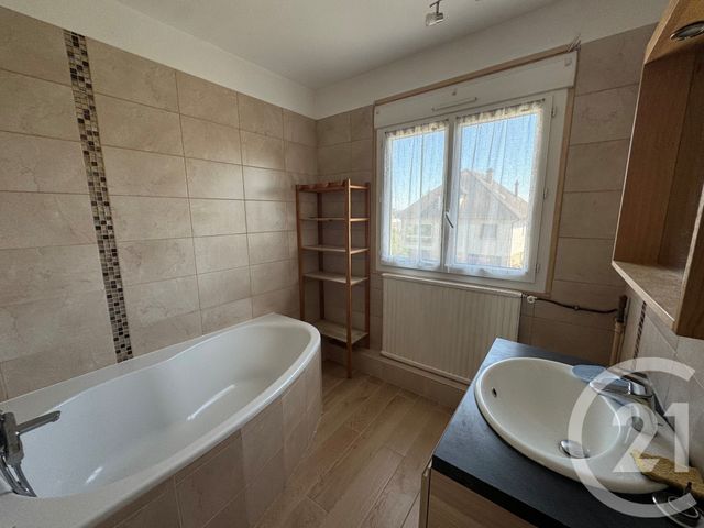 maison à louer - 5 pièces - 94.96 m2 - OLLAINVILLE - 91 - ILE-DE-FRANCE - Century 21 Agence De La Mairie