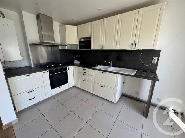 maison à louer - 5 pièces - 94.96 m2 - OLLAINVILLE - 91 - ILE-DE-FRANCE - Century 21 Agence De La Mairie