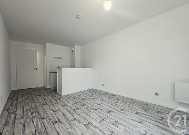Appartement Studio à vendre - 1 pièce - 22.58 m2 - LARDY - 91 - ILE-DE-FRANCE - Century 21 Agence De La Mairie